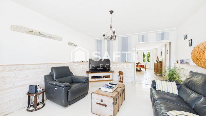 Maison - 203 m² - 7 pièces