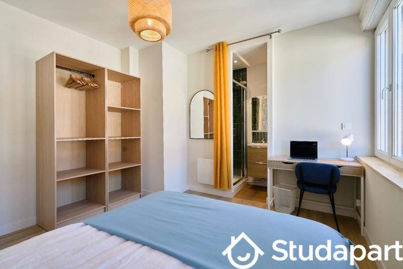 Chambre - 10 m² - 1 pièce