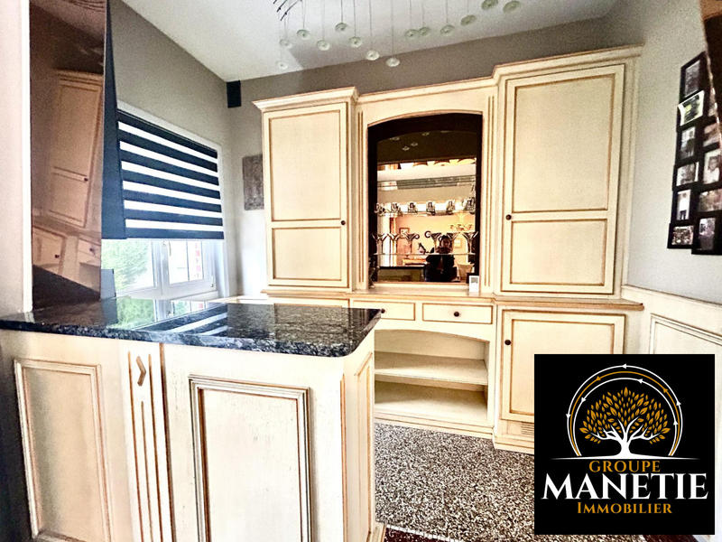 Maison traditionnelle - 135 m² - 7 pièces