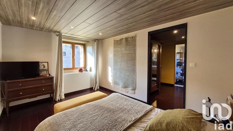 Maison - 239 m² - 7 pièces