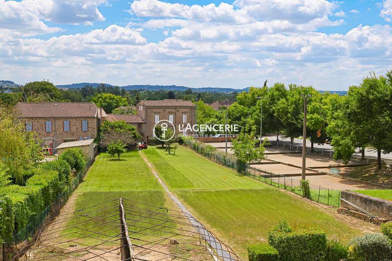 Maison traditionnelle - 104 m² - 4 pièces