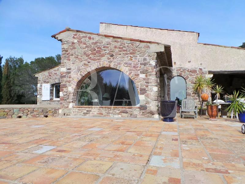 Villa - 500 m² - 12 pièces