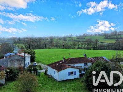 Maison de village - 115 m² - 4 pièces