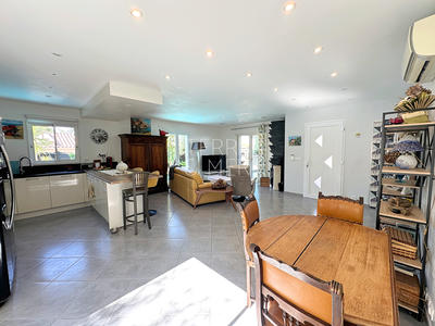 Maison - 127 m² - 4 pièces