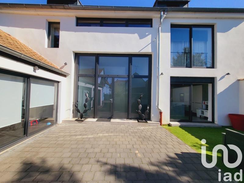 Maison de maîtres - 376 m² - 9 pièces