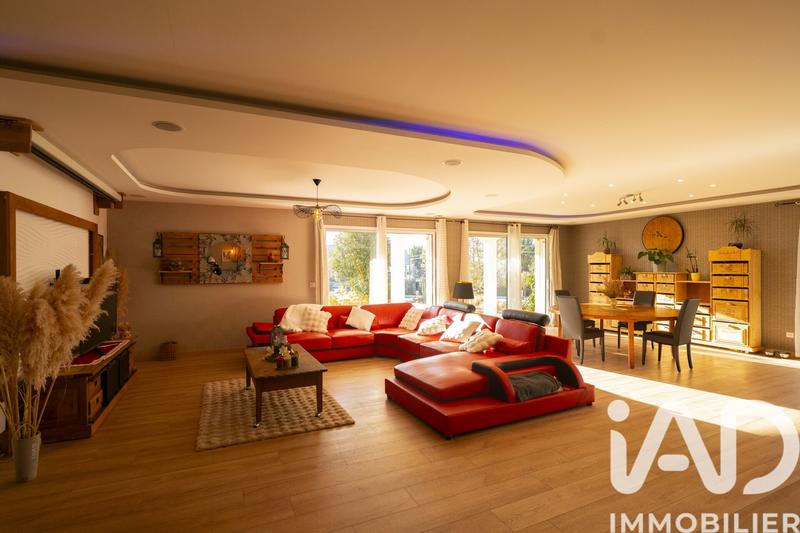 Maison - 275 m² - 5 pièces