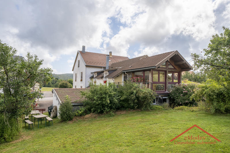 Maison - 200 m² - 5 pièces