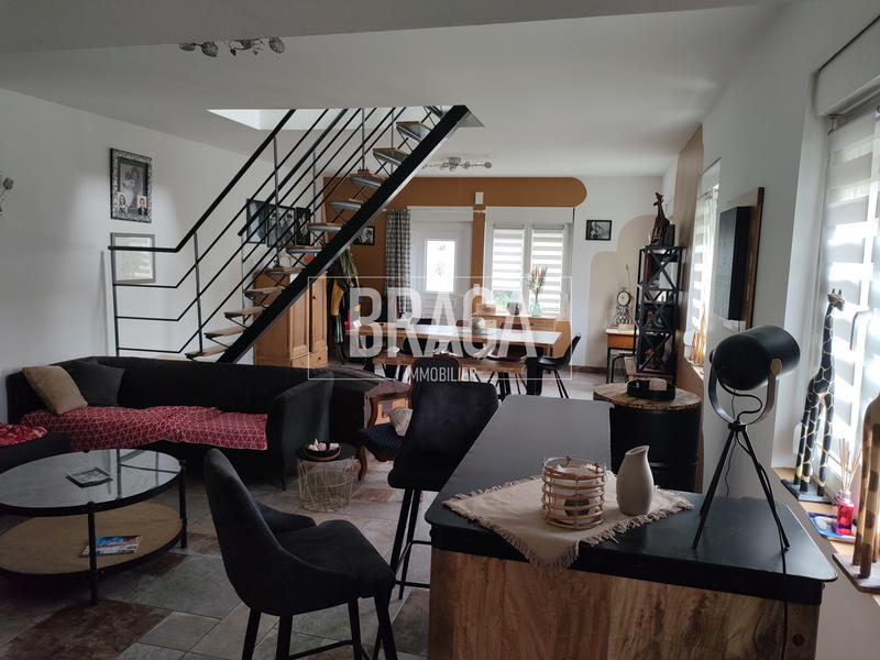 Maison - 230 m² - 4 pièces
