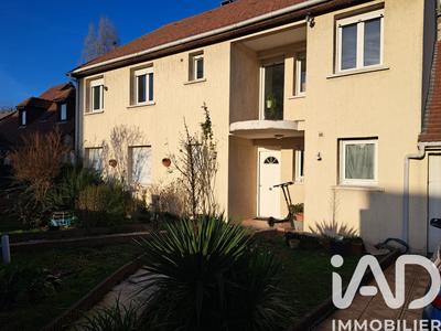 Maison - 180 m² - 8 pièces