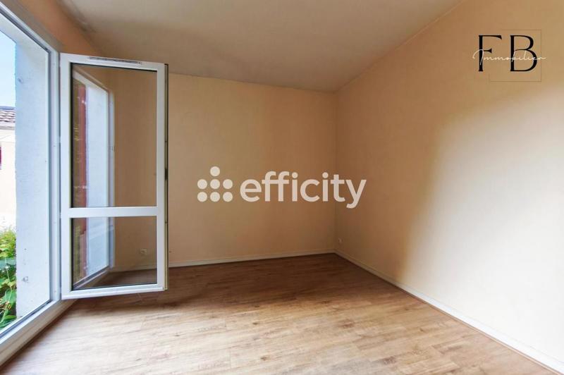 Maison - 94 m² - 4 pièces