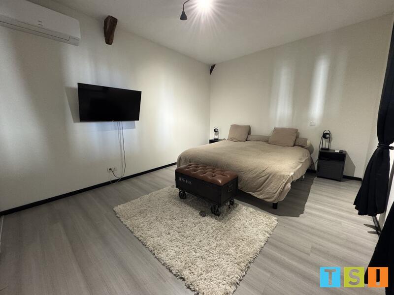 Atelier d'activités - 141 m² - 4 pièces