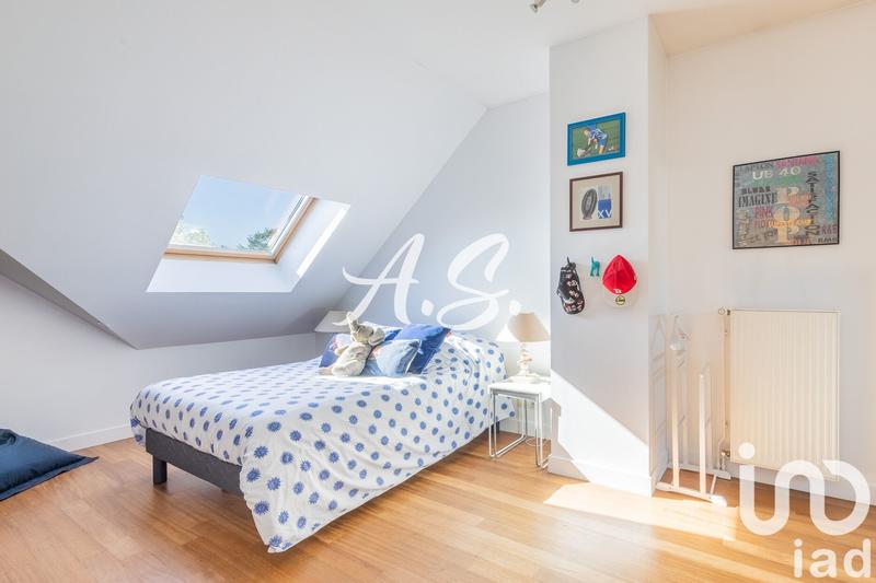 Maison - 212 m² - 8 pièces