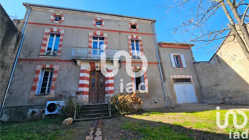 Maison - 238 m² - 8 pièces