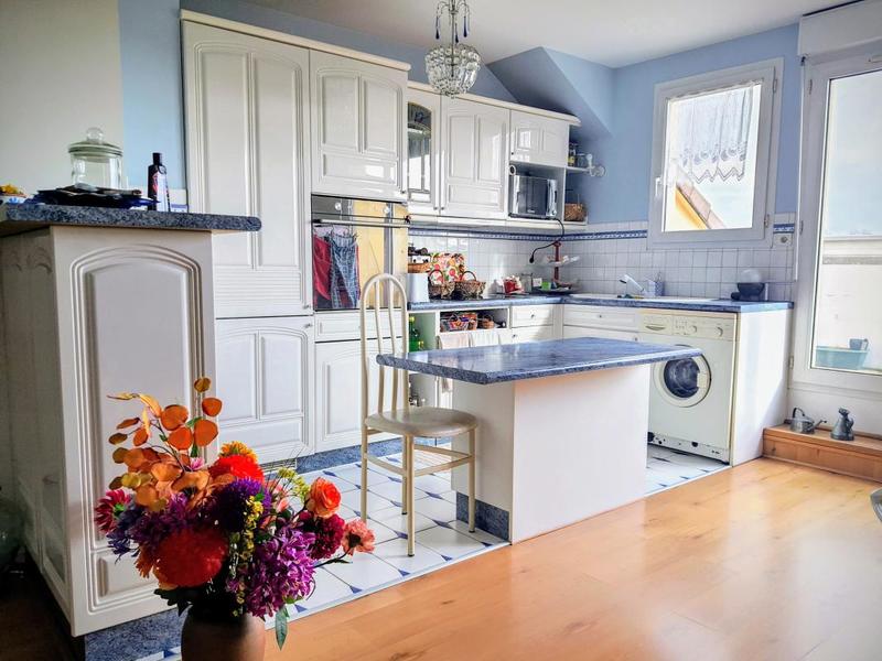 Appartement ancien - 73 m² - 3 pièces