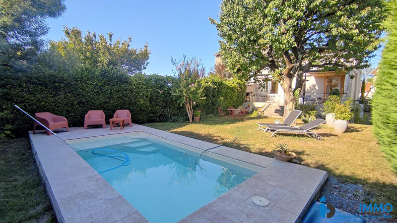 Maison - 155 m² - 5 pièces