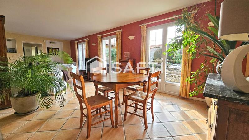Maison - 151 m² - 6 pièces