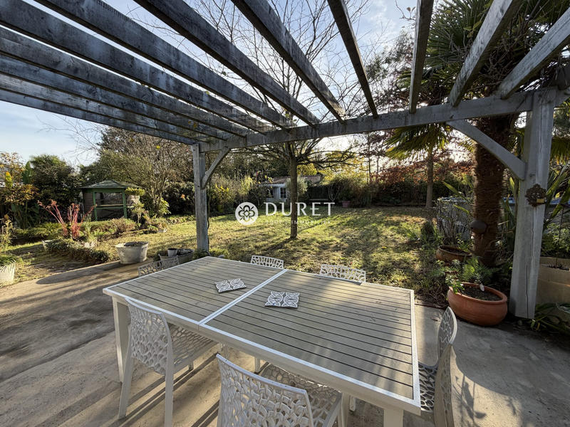 Maison - 111 m² - 6 pièces