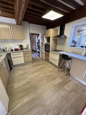 Demeure - 300 m² - 10 pièces