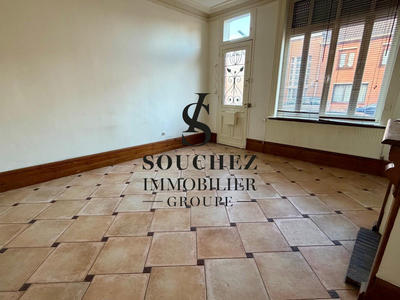 Maison - 250 m² - 8 pièces