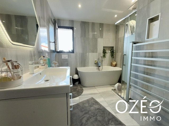 Villa - 105 m² - 5 pièces