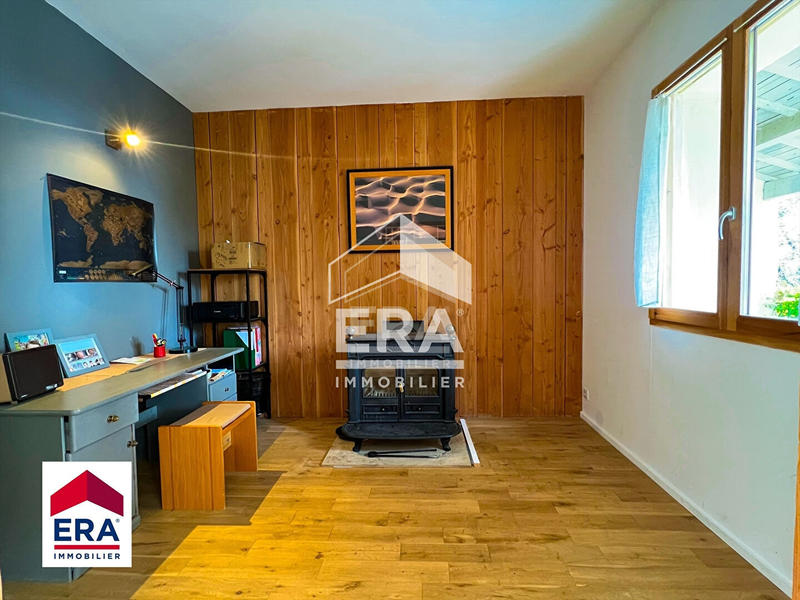 Maison - 210 m² - 8 pièces