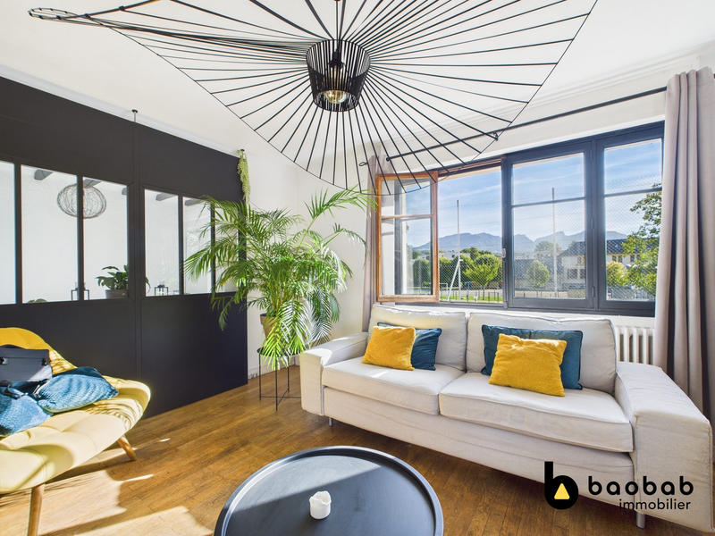 Appartement - 83 m² - 3 pièces