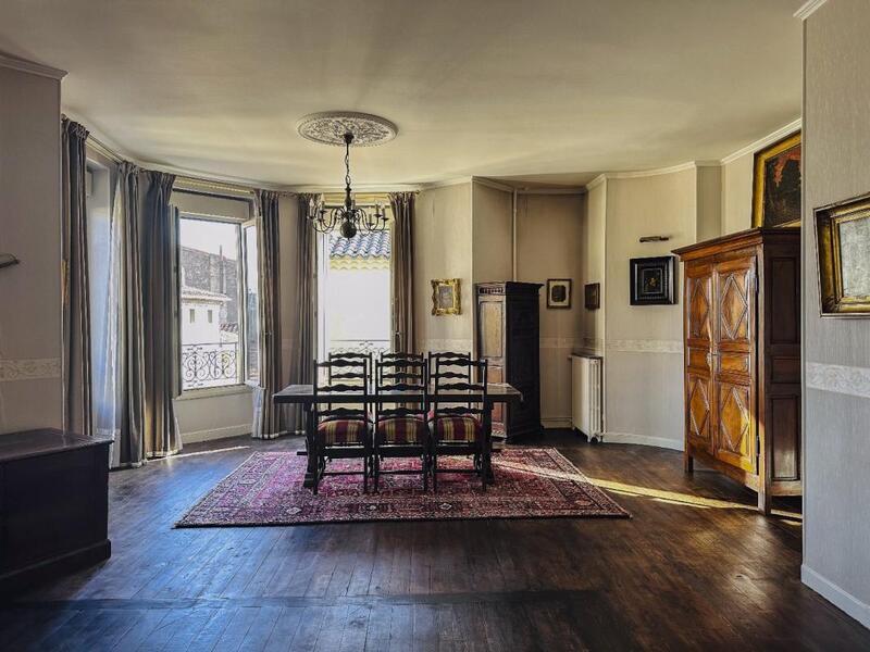 Appartement bourgeois - 200 m² - 6 pièces