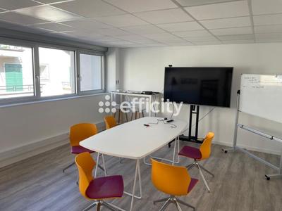 Bureau - 172 m² - 5 pièces