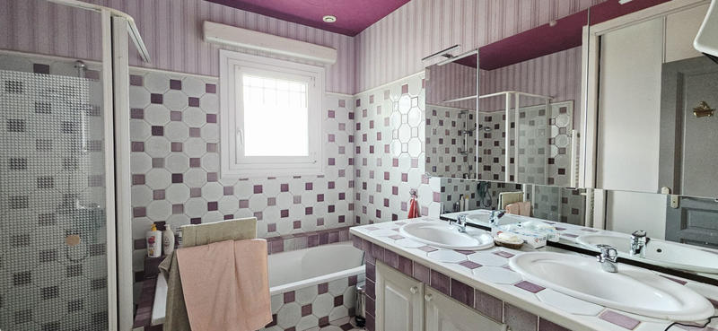 Maison - 138 m² - 5 pièces