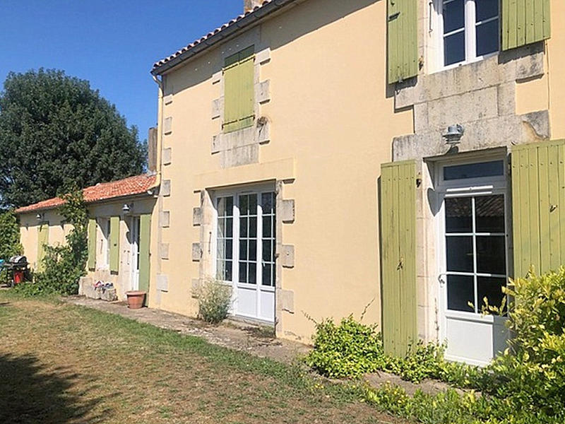 Maison - 144 m² - 4 pièces
