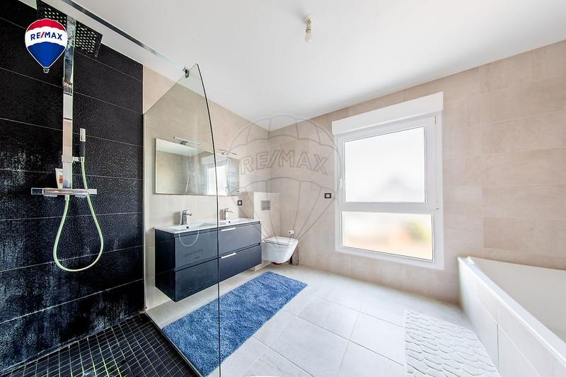 Maison - 164 m² - 7 pièces