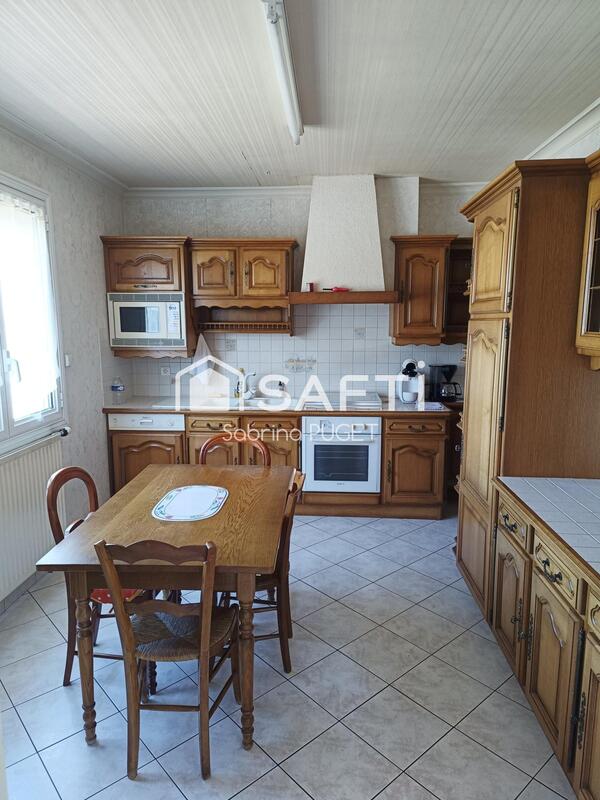 Maison - 88 m² - 4 pièces