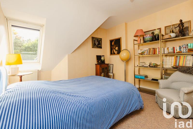 Maison - 210 m² - 8 pièces