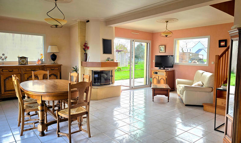 Maison - 101 m² - 5 pièces