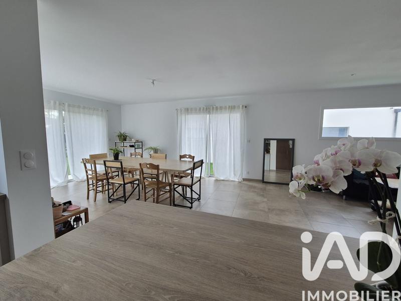 Maison - 145 m² - 5 pièces