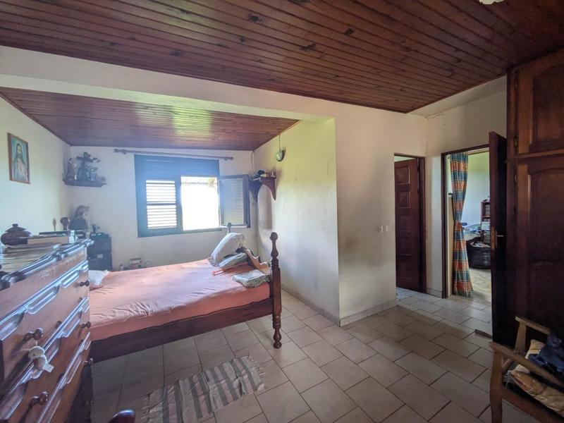 Maison - 200 m² - 6 pièces