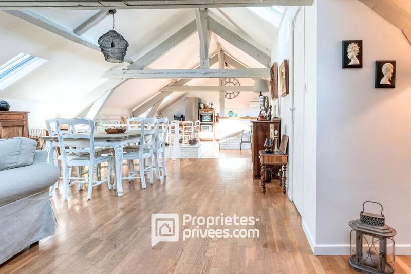 Maison - 183 m² - 9 pièces