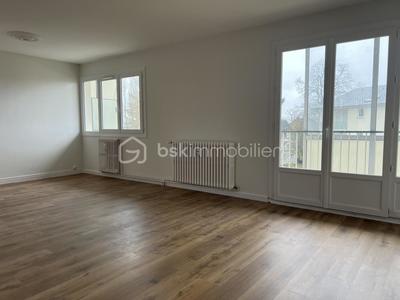 Appartement - 72 m² - 3 pièces