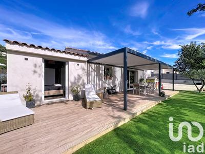 Maison - 95 m² - 4 pièces