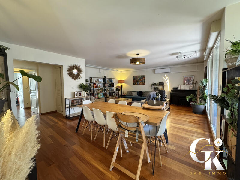 Appartement - 106 m² - 4 pièces