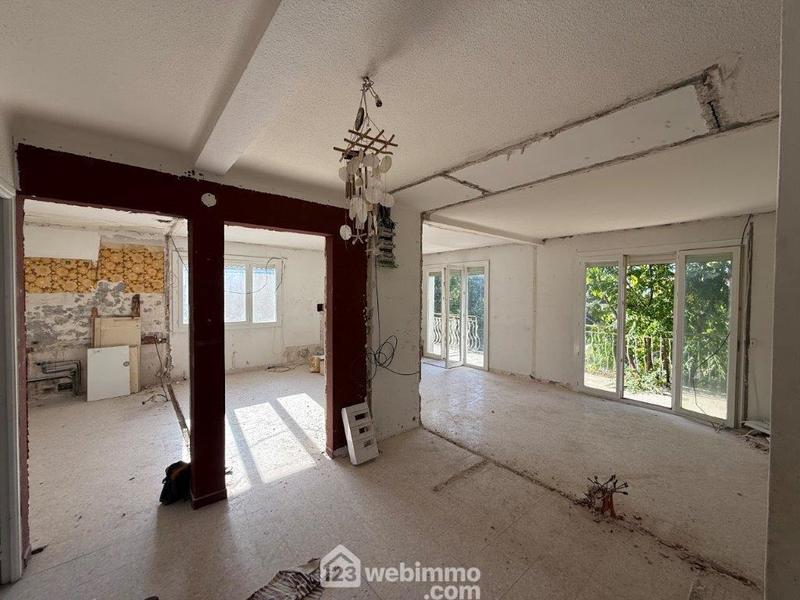 Villa - 174 m² - 8 pièces