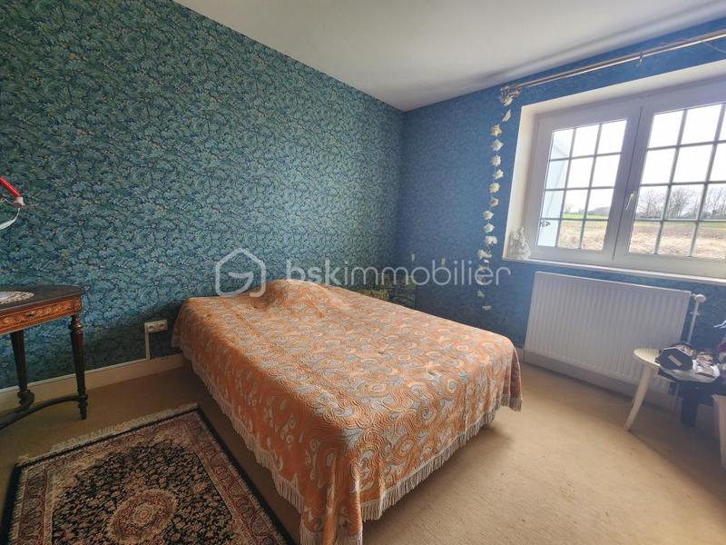 Maison traditionnelle - 308 m² - 10 pièces