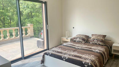 Maison - 219 m² - 7 pièces