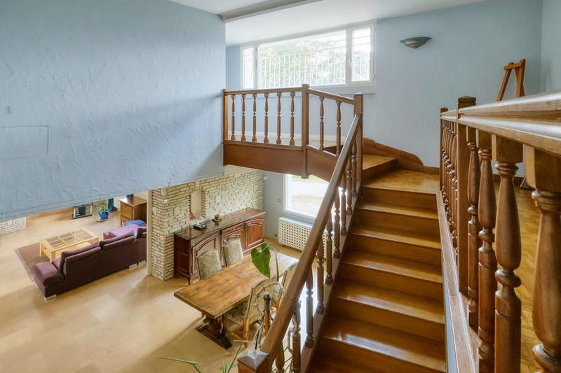 Villa - 216 m² - 6 pièces