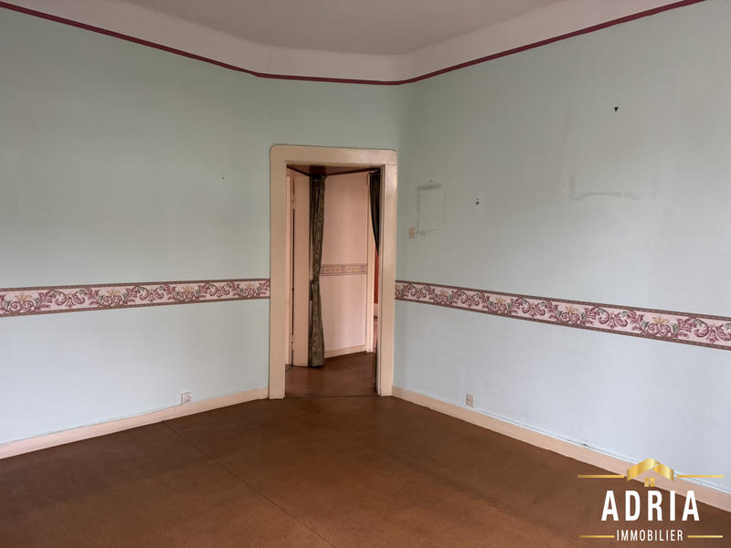 Maison - 127 m² - 8 pièces