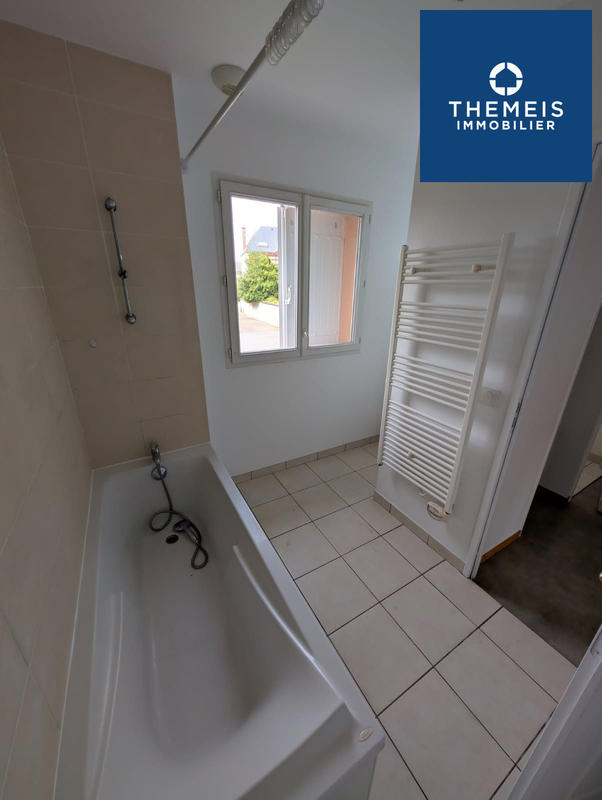 Maison - 86 m² - 4 pièces