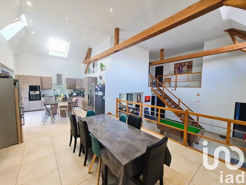 Maison - 187 m² - 8 pièces