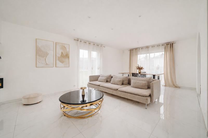 Maison - 123 m² - 4 pièces