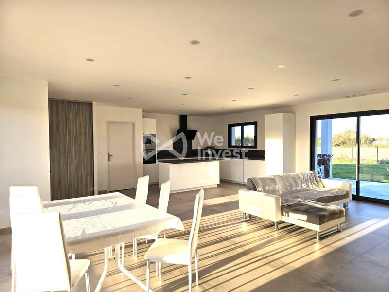 Maison traditionnelle - 145 m² - 5 pièces