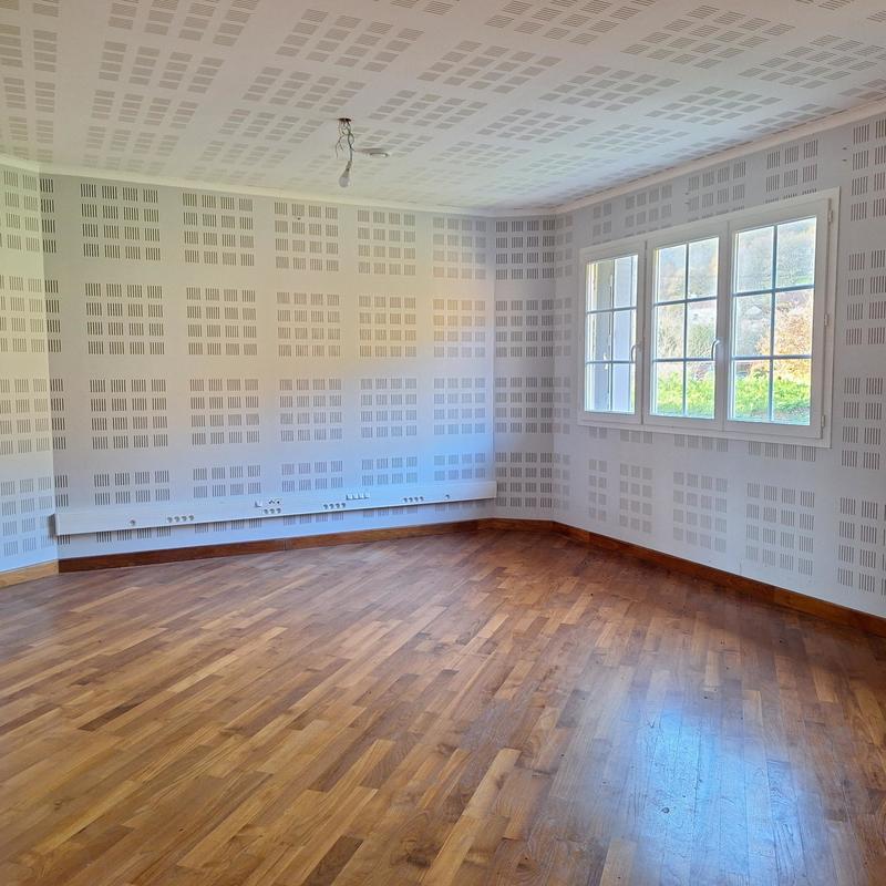 Maison - 233 m² - 8 pièces